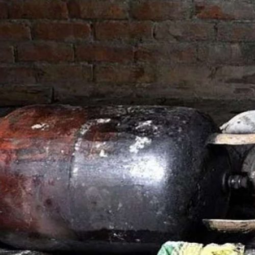 Tragedy Strikes Dwarka Party: Five Family Members Injured in LPG Cylinder Blast